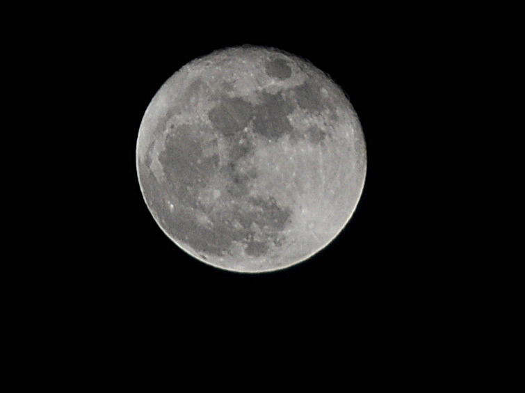 [Moon+over+Missoula.JPG]