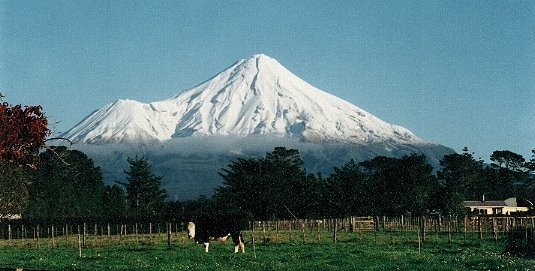 [Mt_Taranaki.JPG]
