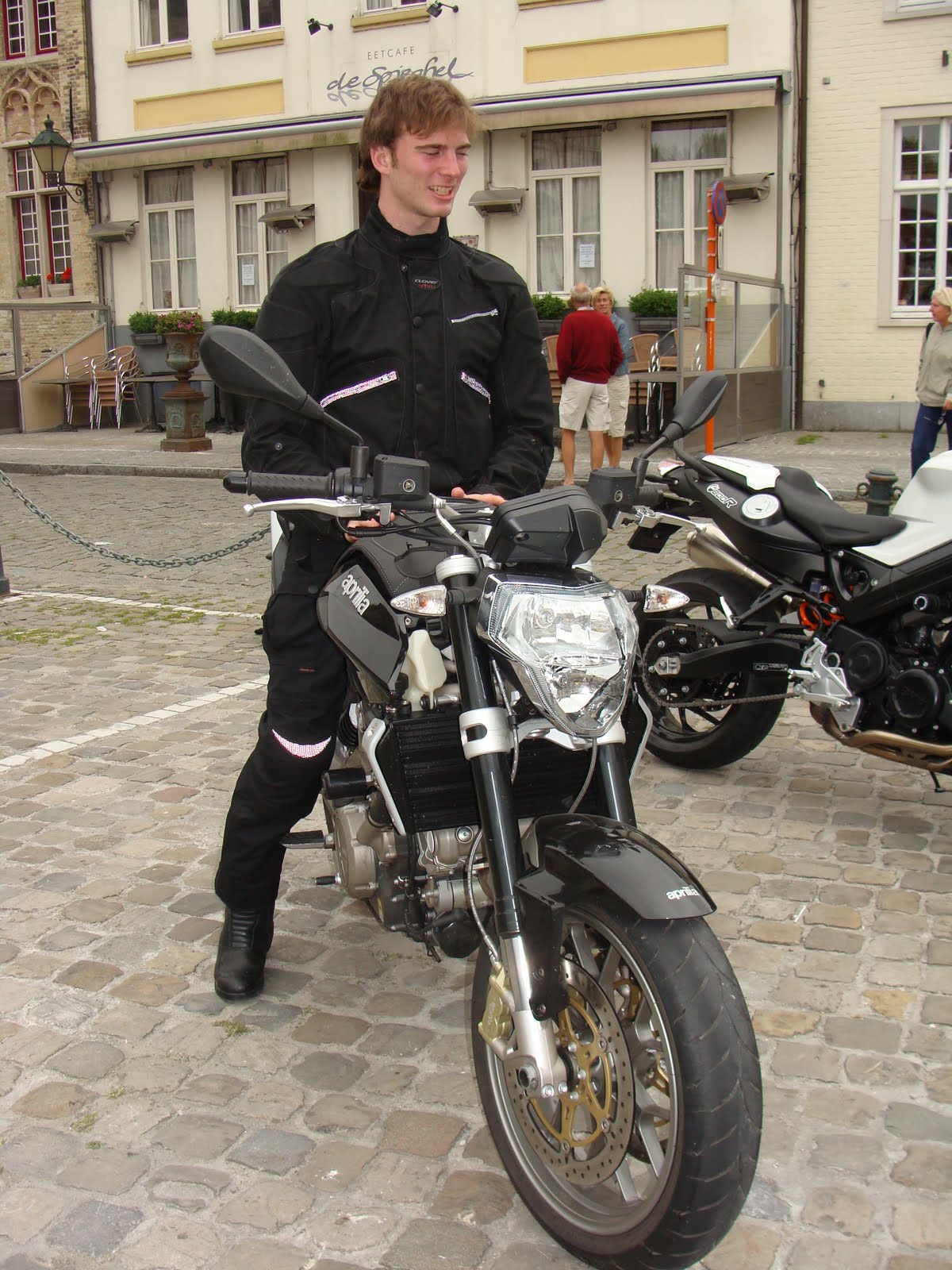 Bmw f800r vs aprilia shiver