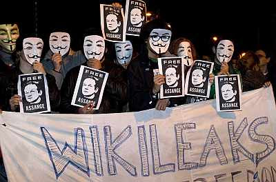 Wikileaks - Julian Assange as Guy Fawkes