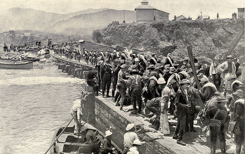 Spanish+American+War+-Americans_landing_at_the_pier,_Daiquiri.jpg