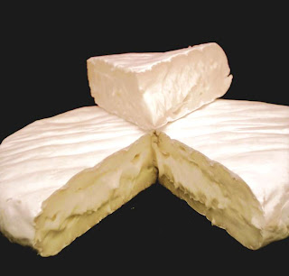 A palavra da junho é: Camembert