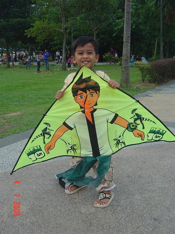 [layang2+(Large).jpg]