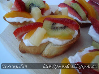 Bruschette cu fructe