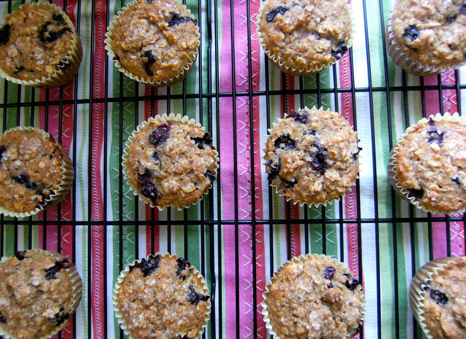 My Retro Kitchen Oatmeal Blueberry Applesauce Muffins