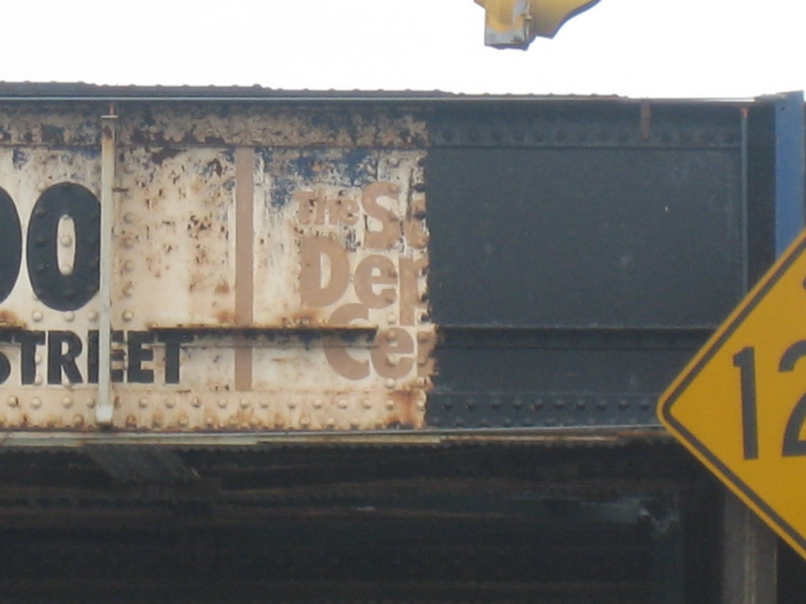 Streets of Stamford: Hidden signs