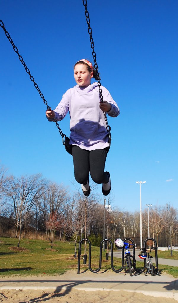 Written Inc. Swing kid