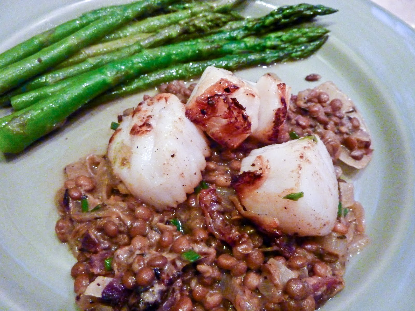 FEAST EVERYDAY Scallops with Lentils (Bon Appetit)