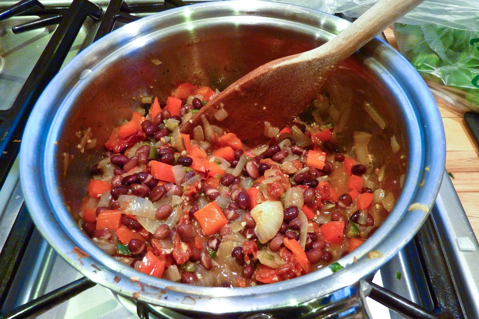 FEAST EVERYDAY Black Beans with Sundried Tomatoes