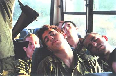 soldados-durmiendo.jpg