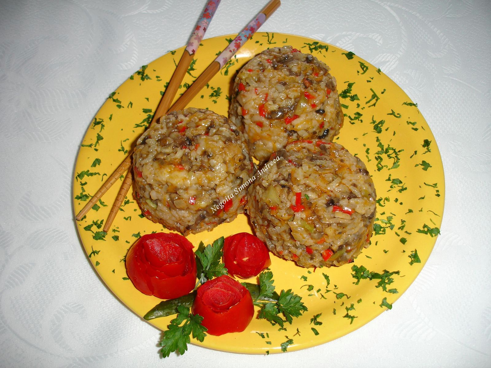 susu Pilaf de orez cu legume si ciuperci