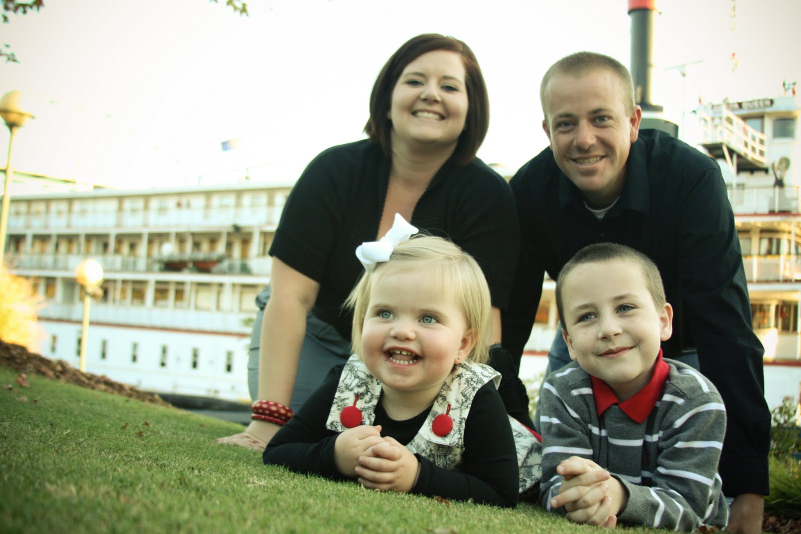 Day in The Life of the Schievelhuds Jacob Whitlow's Family Photo Session