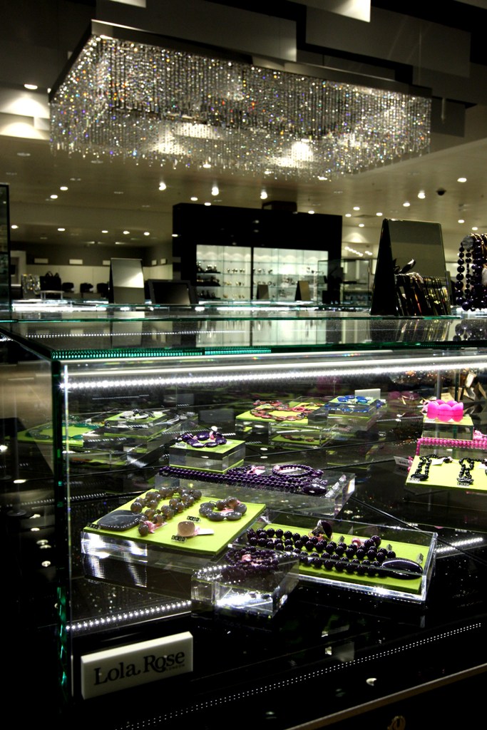 [JOHN+LEWIS+CARDIFF+24+sml.jpg]