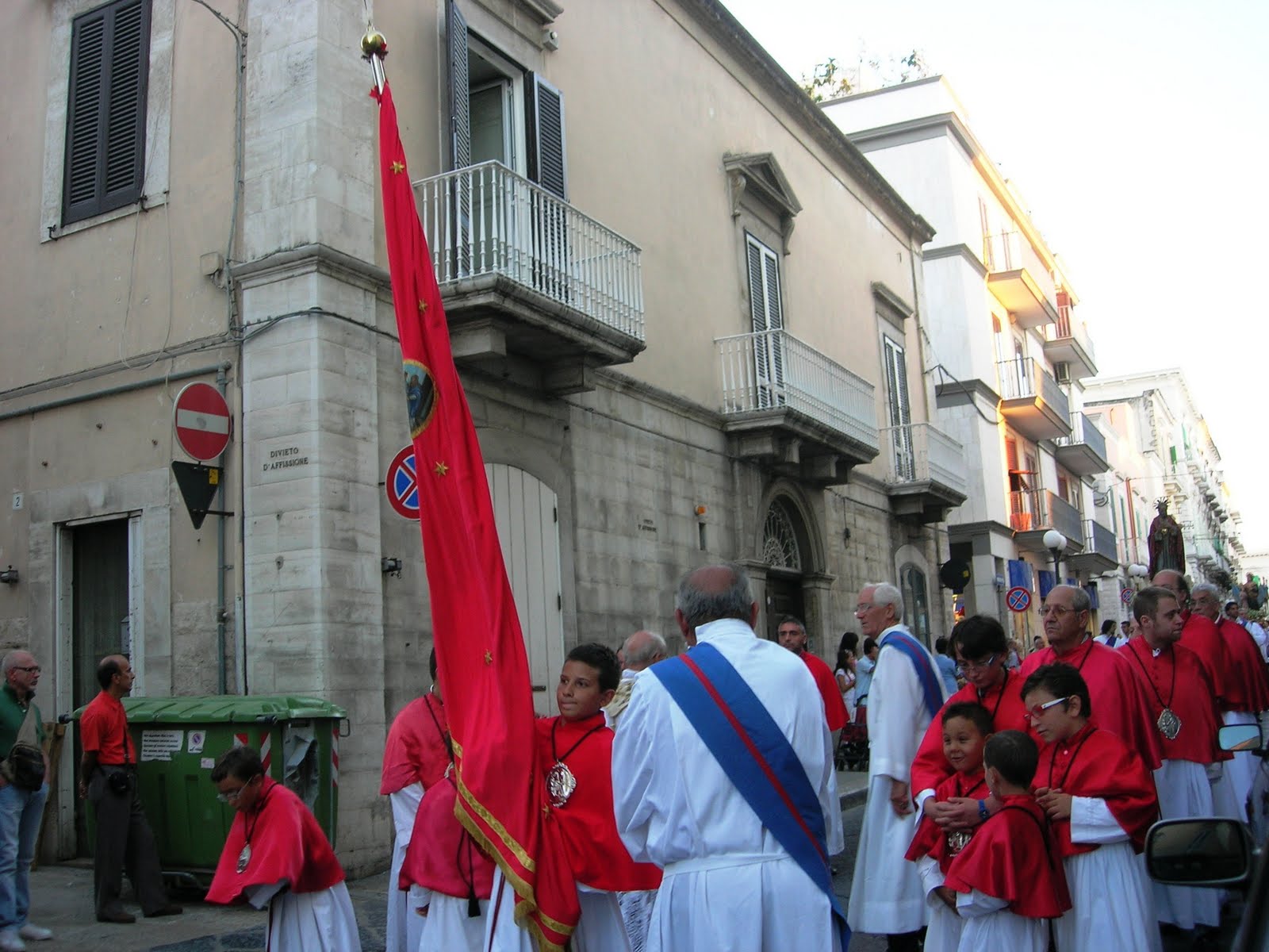 Voci e colori del Sud Processione dei Santi Anna e Gioacchino Molfetta jpg (1600x1200)