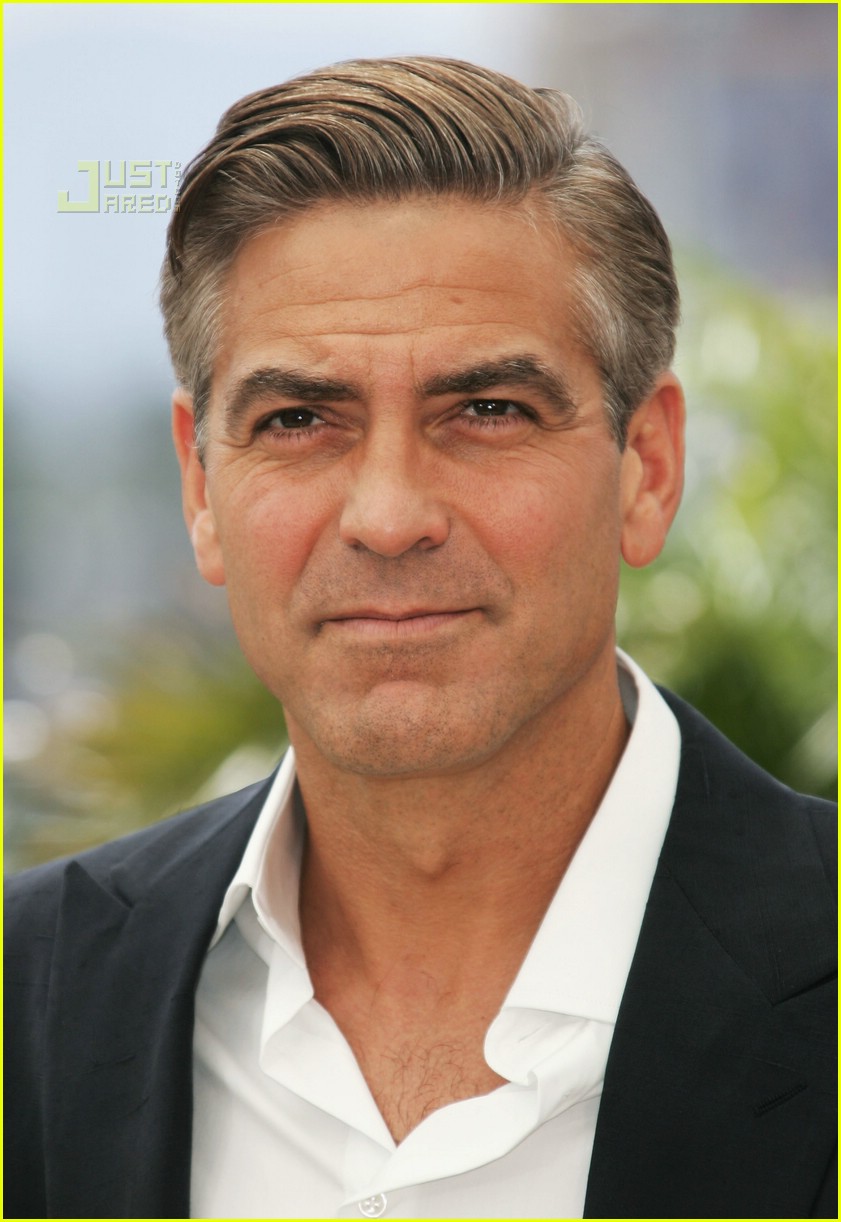 Стрижки мужчин 50. Джордж Клуни. Джордж Клуни стрижка. Джордж Клуни 40 50 лет. Мужские стрижки Джордж Клуни.