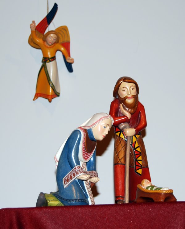 Waking Bear Studio Nativity Scenes At Art Works from Around the World