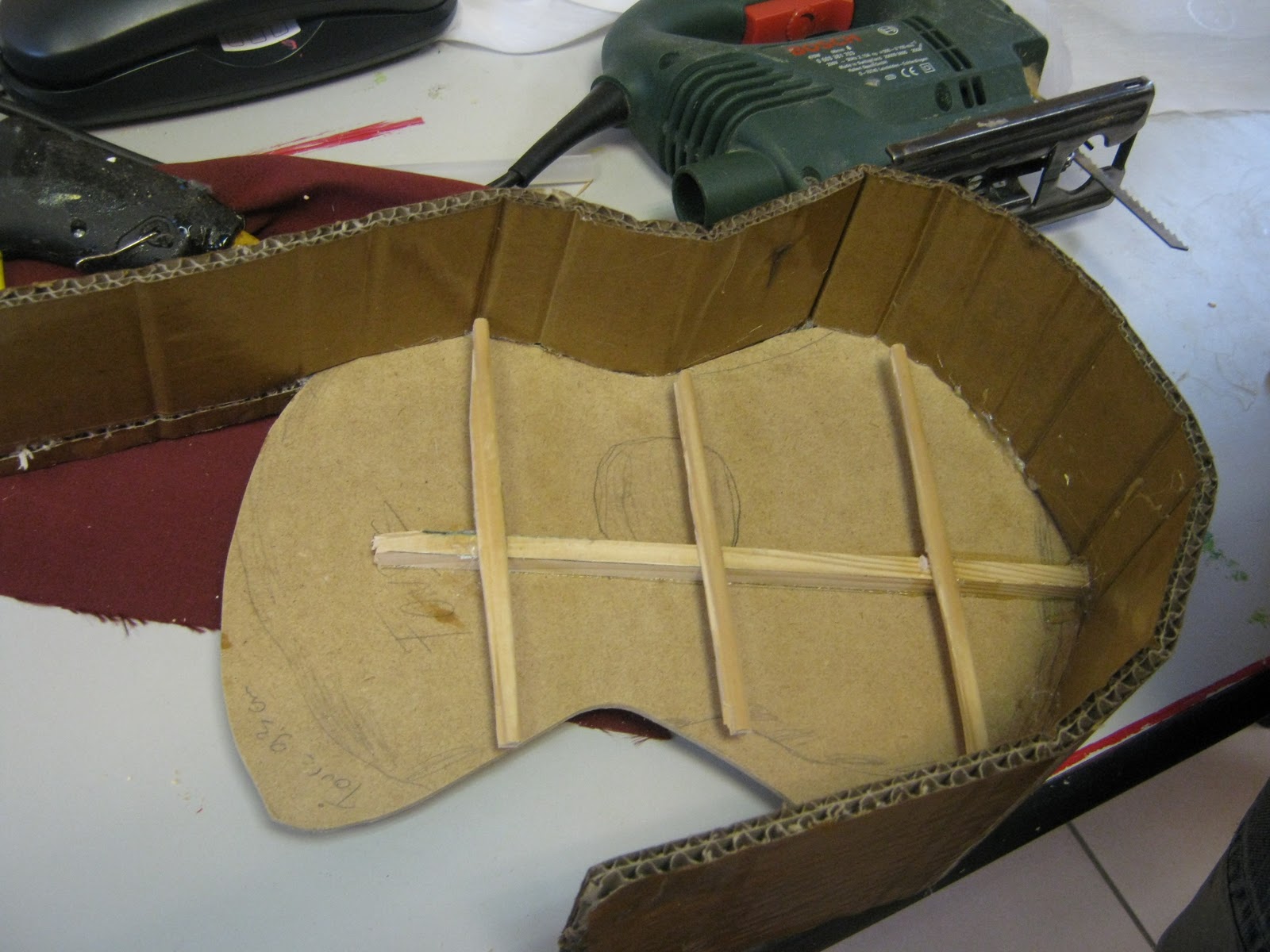 SAJH "Maurice Guiot": ACTIVITE SPECIFIQUE INSTRUMENTS DE MUSIQUE