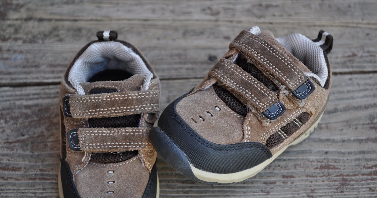 selling some stuff: Toddler boys Stride Rite brown shoes, size 5 1/2 XW