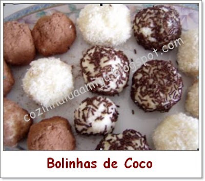 A Cozinha da Lua Amiga: Bolinhas de Coco