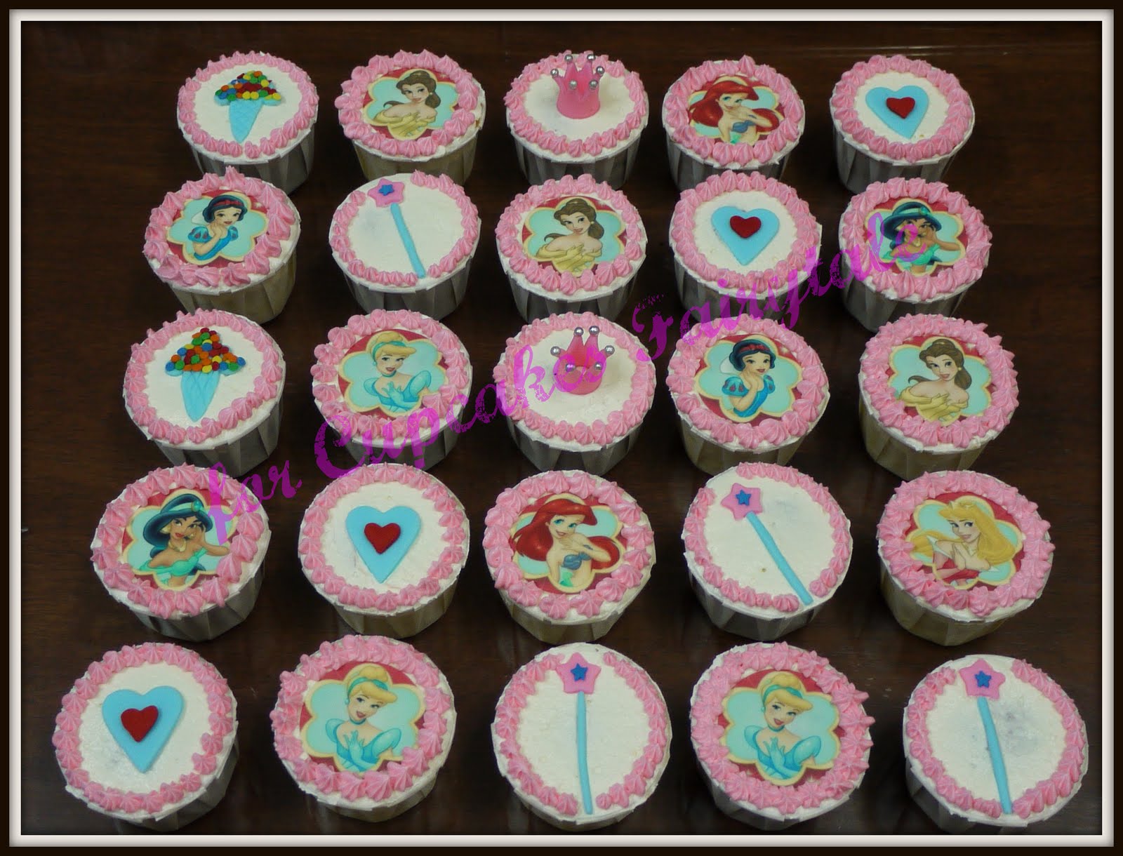 Cupcakes Fairytale: ANGELICA'S 6TH BIRTHDAY PRINCESS CAKE & CUPCAKES
