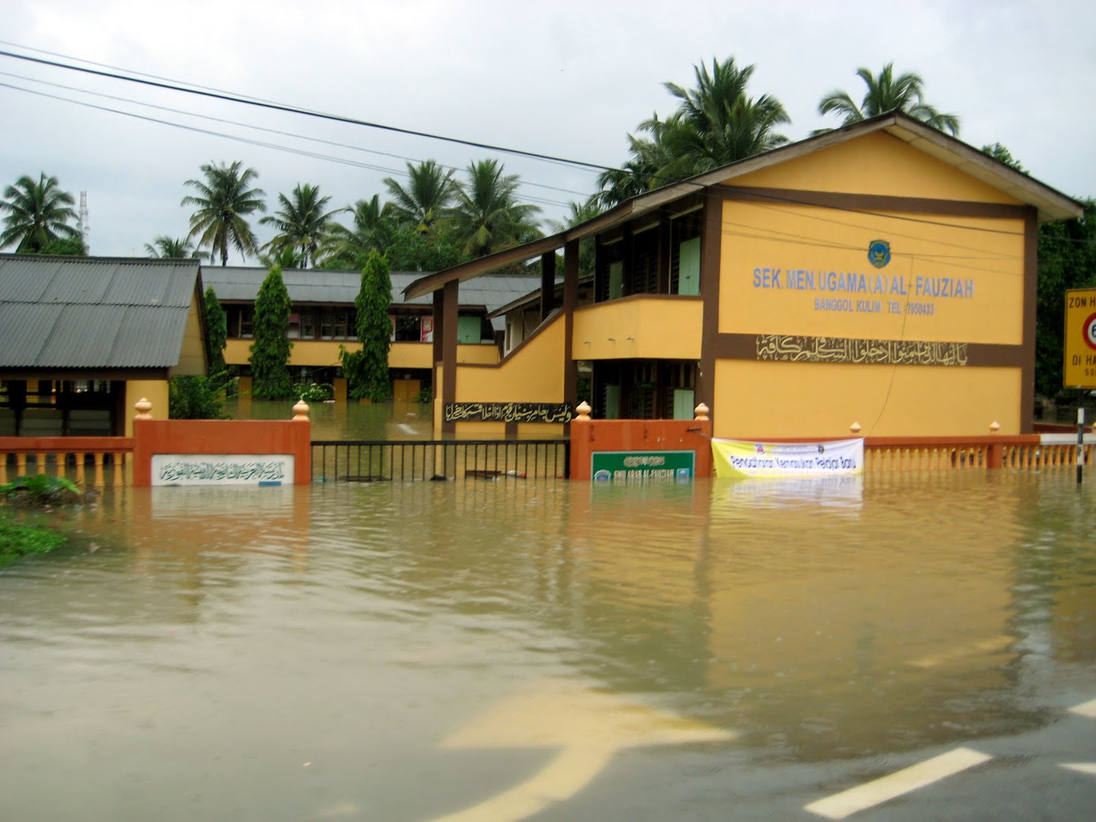 MOUNTDWELLER: Banjir Di Rantau Panjang