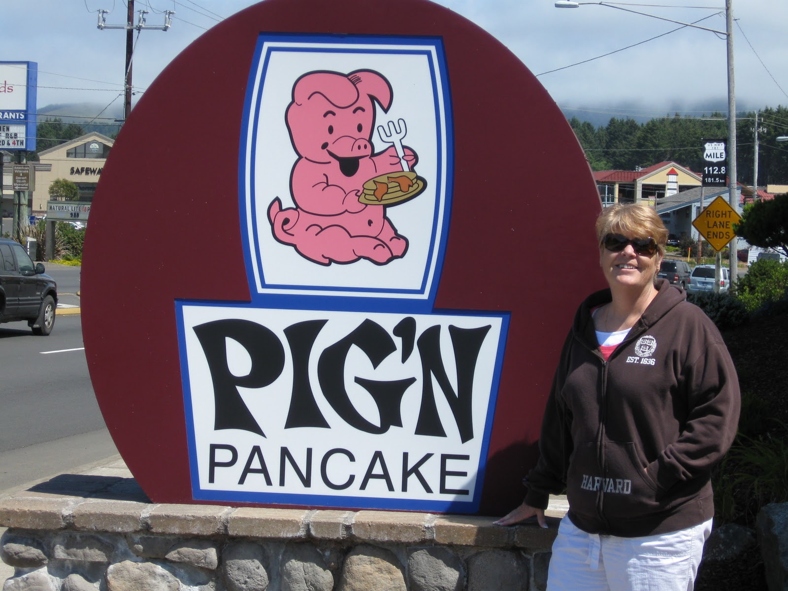 Benchmark 60 Pig 'n Pancake and Treasure in Lincoln City