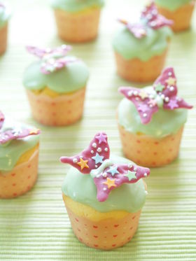 [ButterflyCreamCheeseCupCake.jpg]