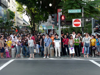 Singapore+Orchard+Road+Crowds.JPG