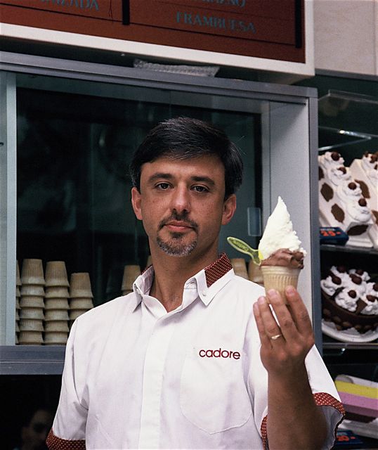 [Gabriel+Famá,+Heladería+Cadore,+Buenos+Aires.jpg]