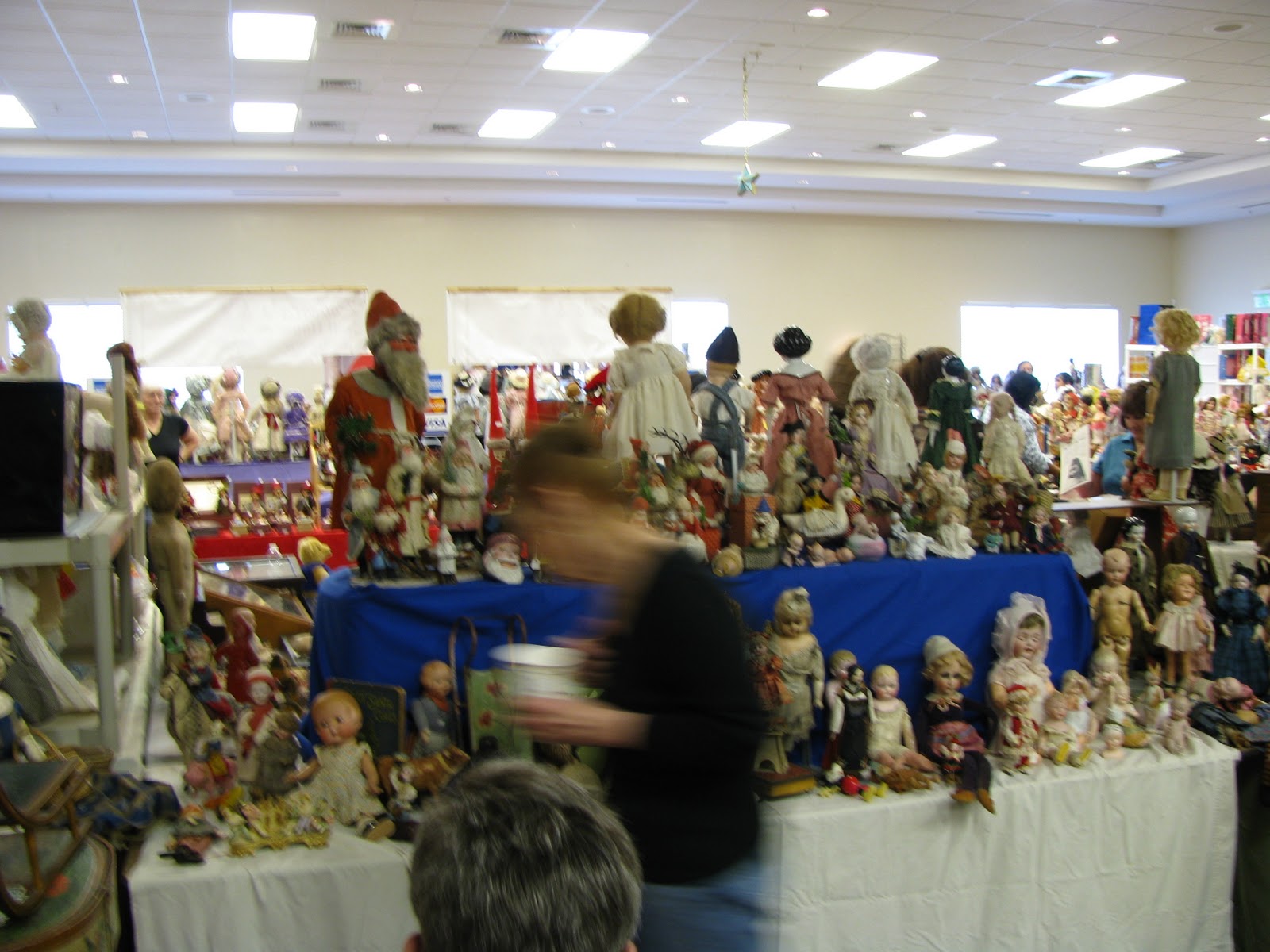 Naples Doll Club January in Naples...Dealers From Around the Country