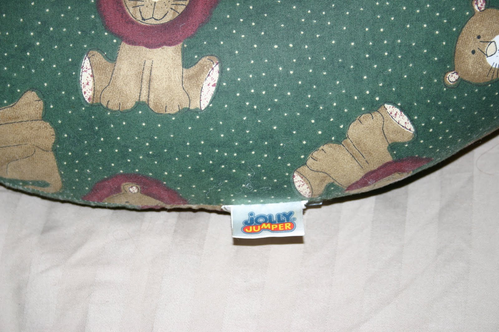 Le grenier de Mélanie Nursing pillow Jolly jumper