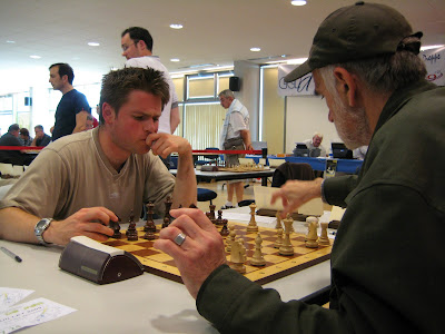 Jacob Murey de dos face à Nicolas Brunner - photo Chess & Strategy