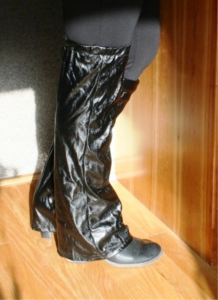 Passion for Fashion These Boot (covers) are made for... Looks DIY