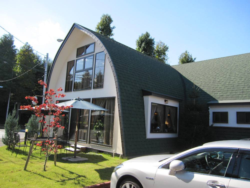 Inside Japan TomTom (Coffee shop)