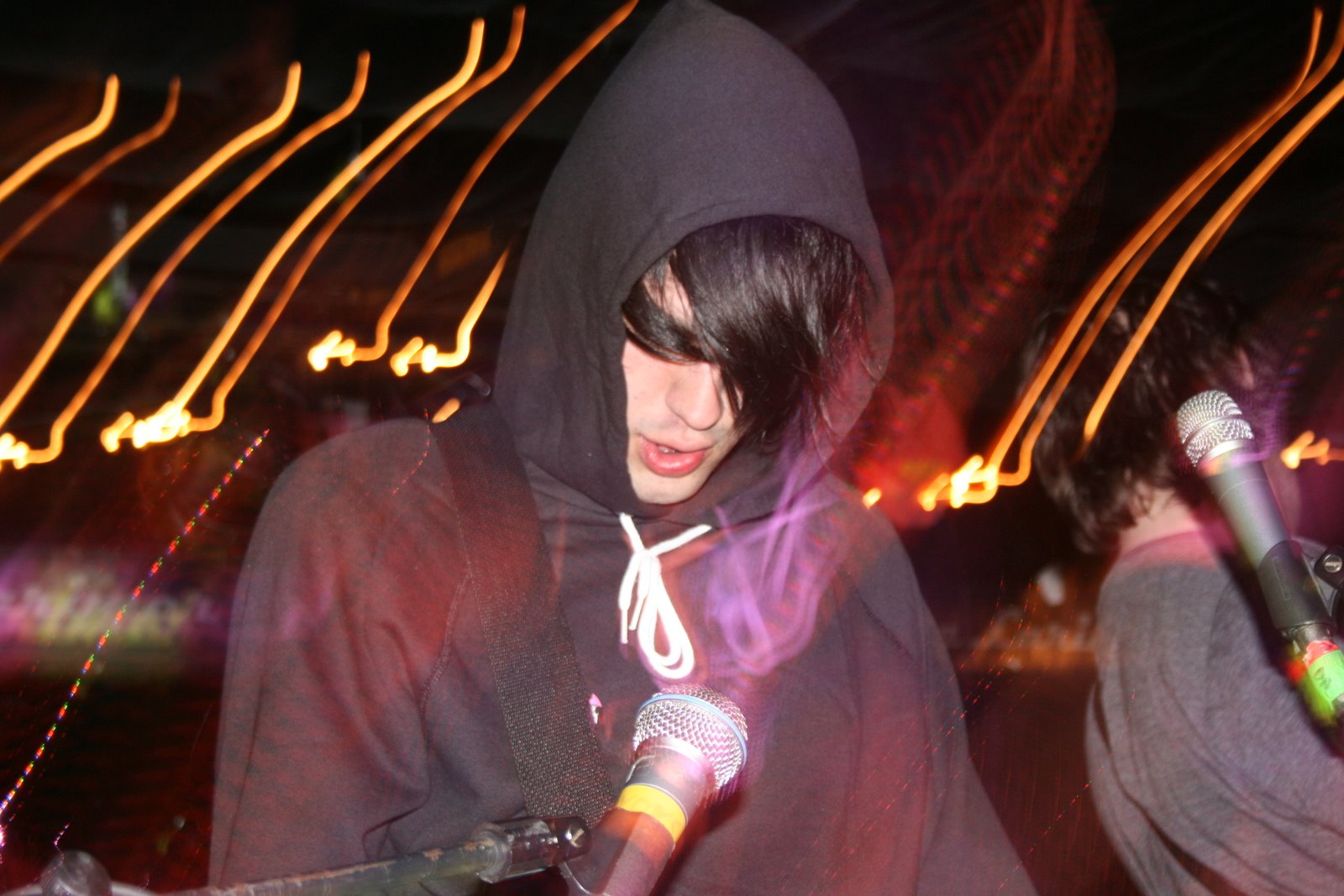 [klaxons.jpg]