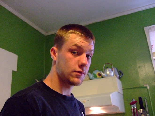 What are you lookin at cousin?