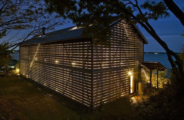 Modern Contemporary Barn Style Home Design by Japanese ...