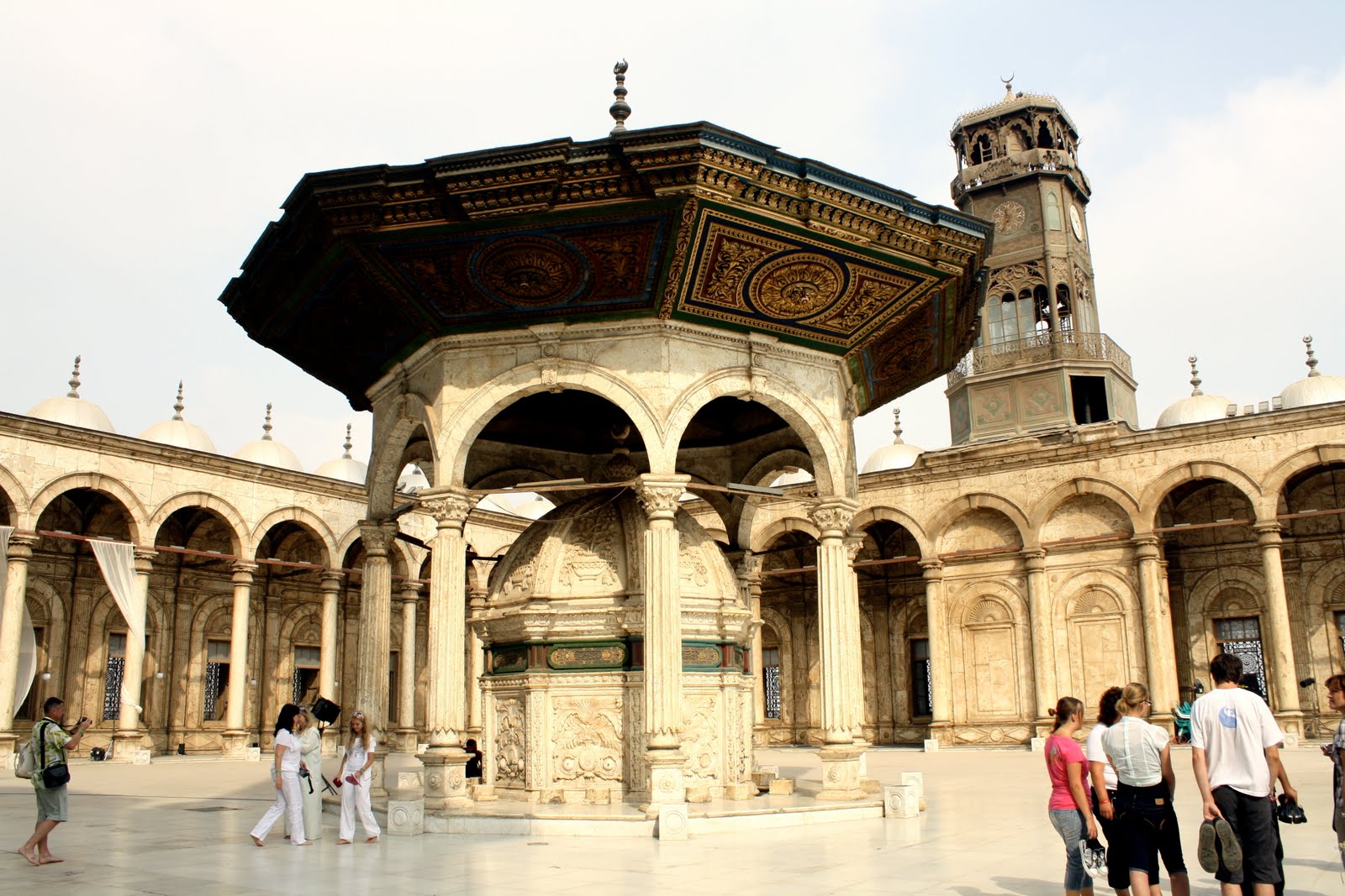 Desert Caravan: The Beauty of Islam in Cairo