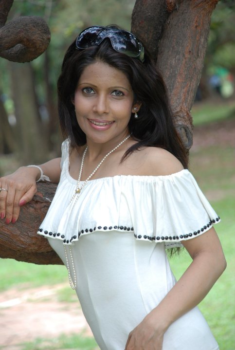 Thesara+Jayawardene.jpg