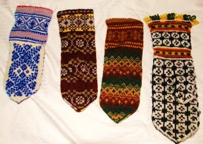 Oakville Handweavers and Spinners Guild: Latvian woven mittens by ...