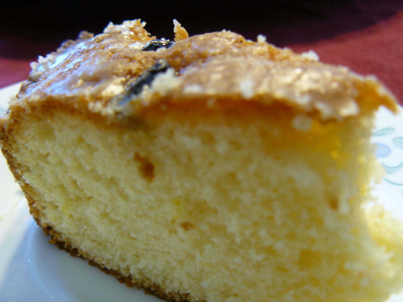 Chitchatcrossroads Zesty Lemon cake with raisins