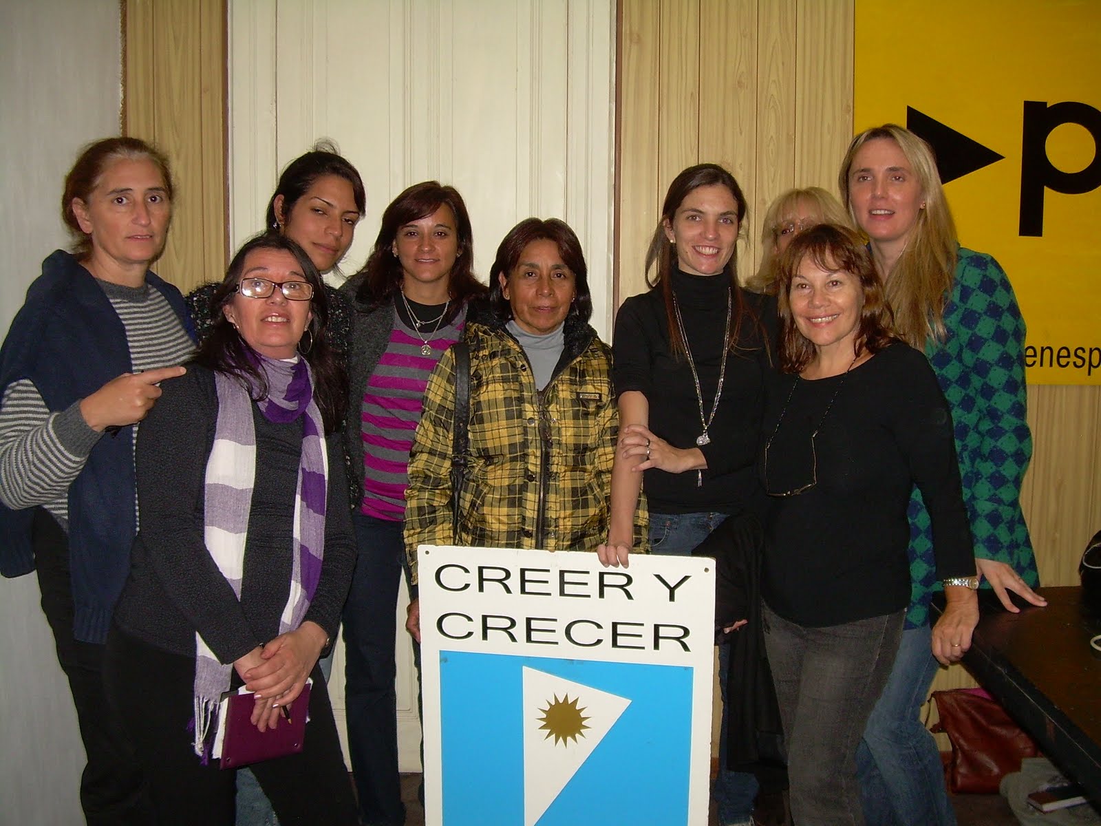 Resultado de imagen para fundacion creer y crecer