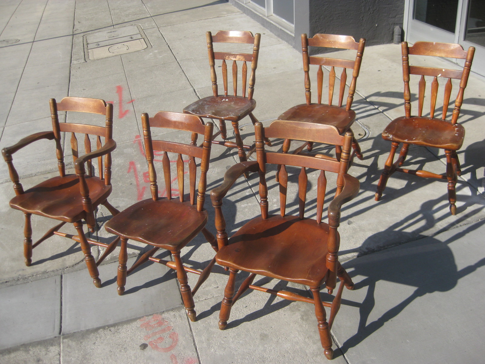 UHURU FURNITURE & COLLECTIBLES SOLD Set of 6 Kitchen Chairs 90