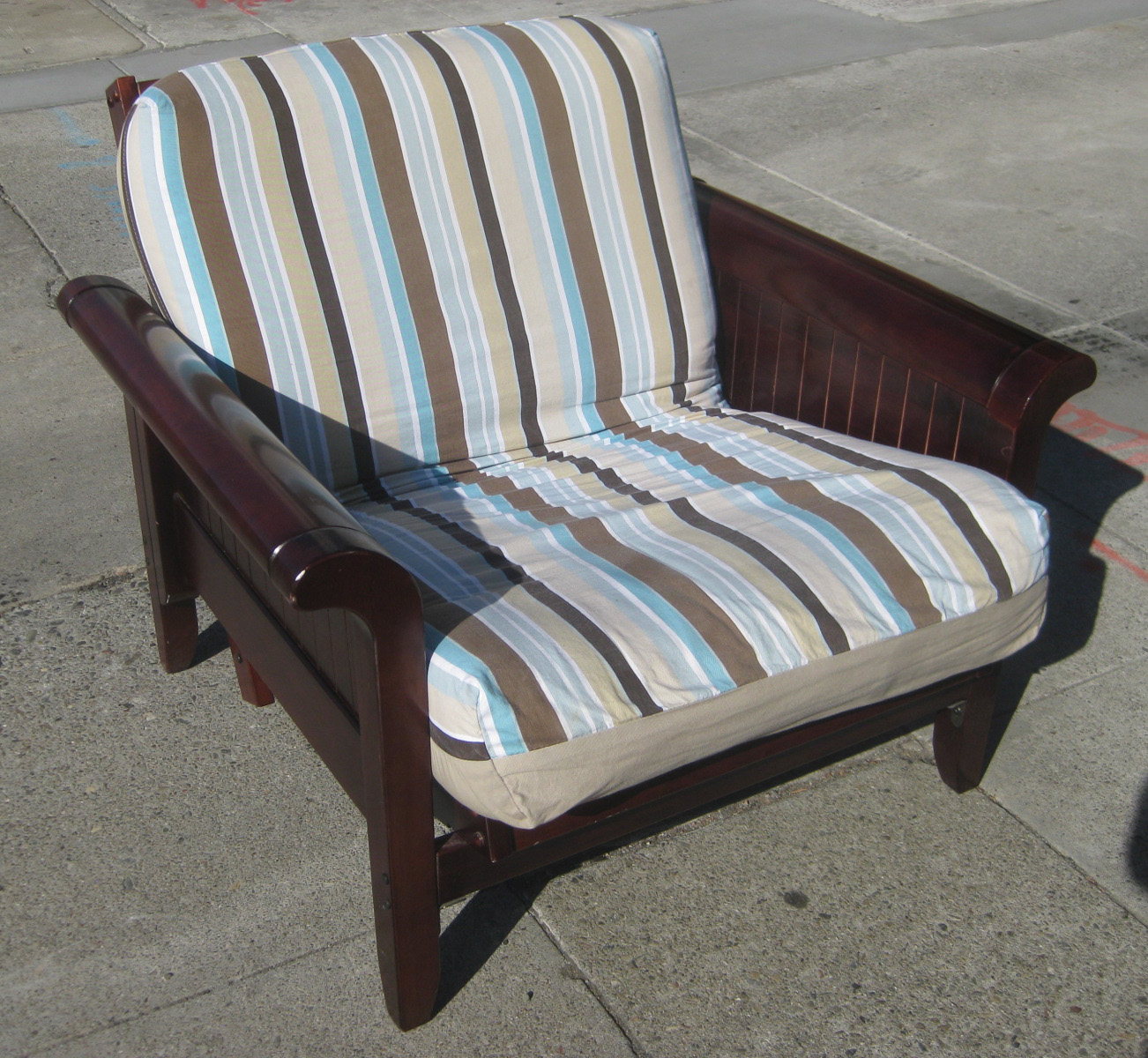 UHURU FURNITURE & COLLECTIBLES SOLD Futon Chair 50