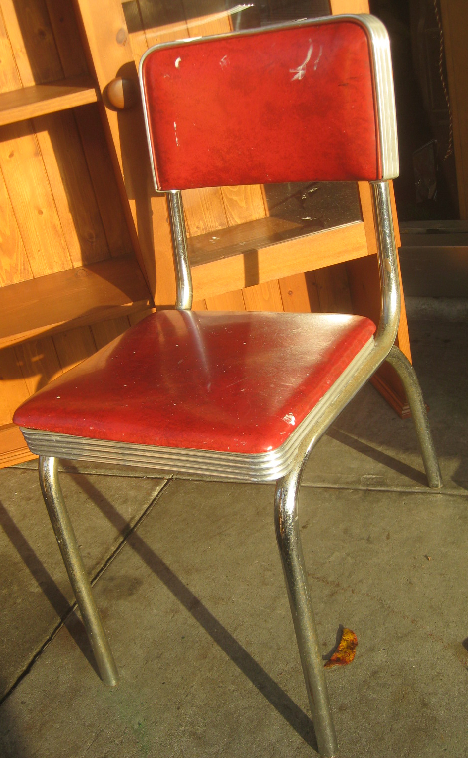 UHURU FURNITURE & COLLECTIBLES SOLD Rocket Red '50s Kitchen Chair 25