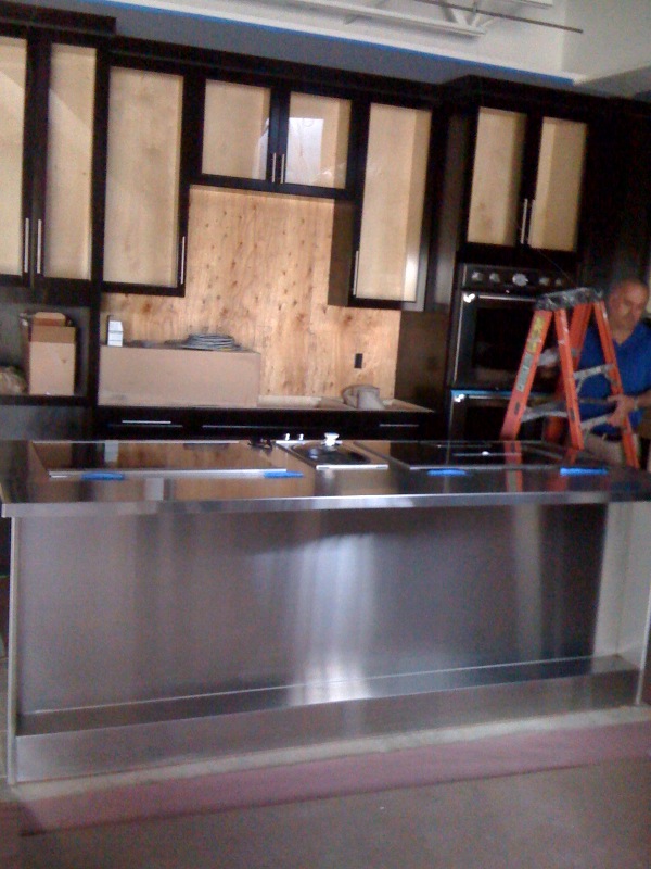 Yale Appliance + Lighting Recirculating Downdraft