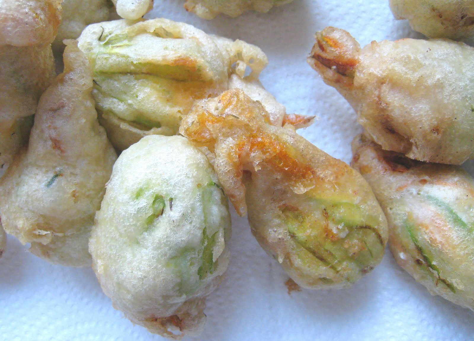 Hunger and Sauce A recipe for courgette flowers