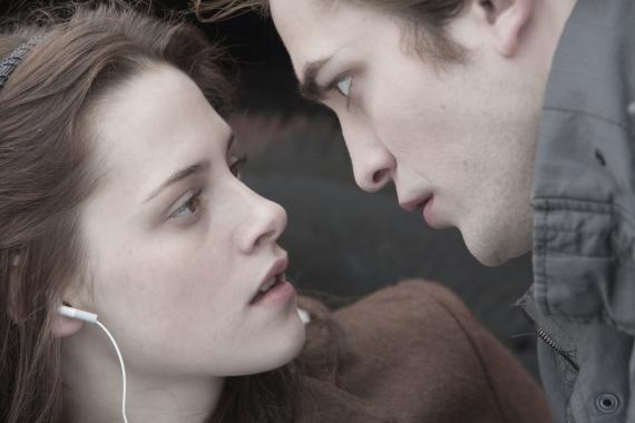 [twilight-bella-edward-01.jpg]