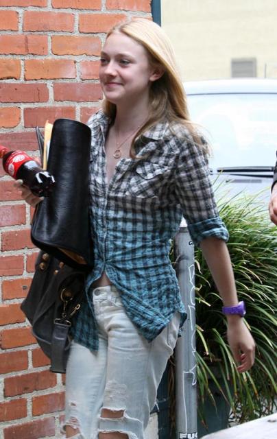 [kristen-dakota-689-4-1.preview.jpg]