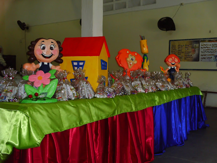 Nova Mesa da Turminha Diante do Trono